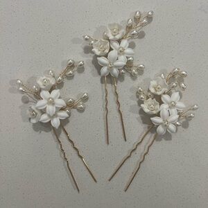 Floral hair pins